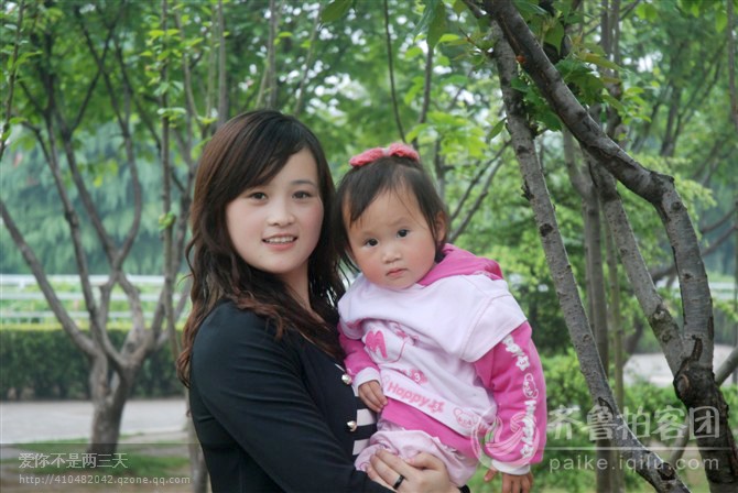 想比可爱的来看看很像小天才广告的<em>女主角</em>哦枪