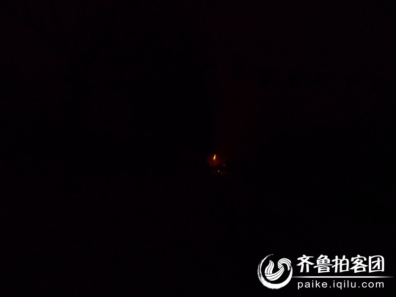 黑夜一点光