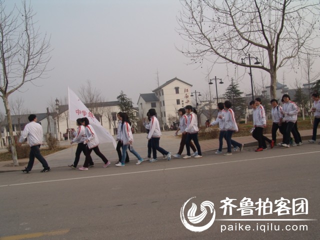 肥城一中进行社会实践活动 - 泰安拍客 - 齐鲁社