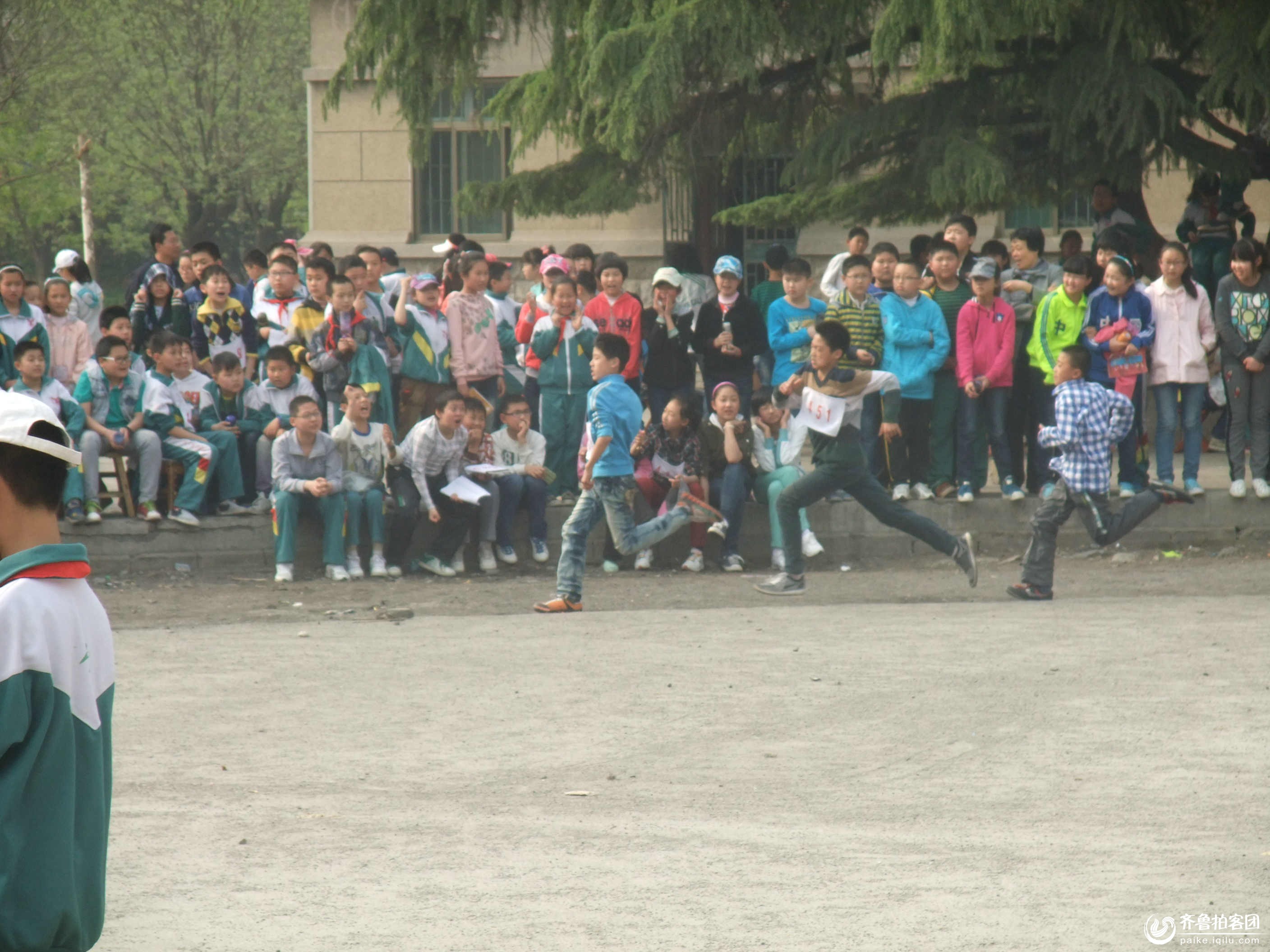 兖州实验小学:<em>美女老师</em>给<em>我拍</em>张照 - 济宁拍客