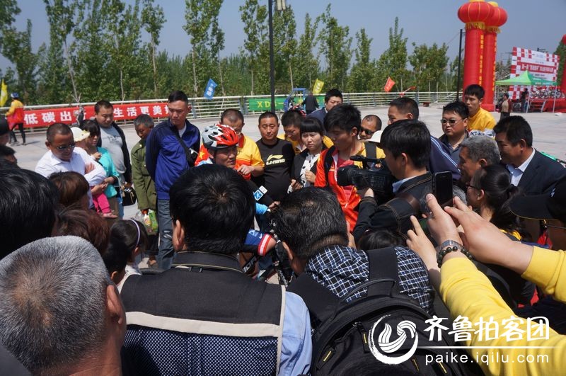 聚焦全国残疾人运动会自行车项目冠军王永海(