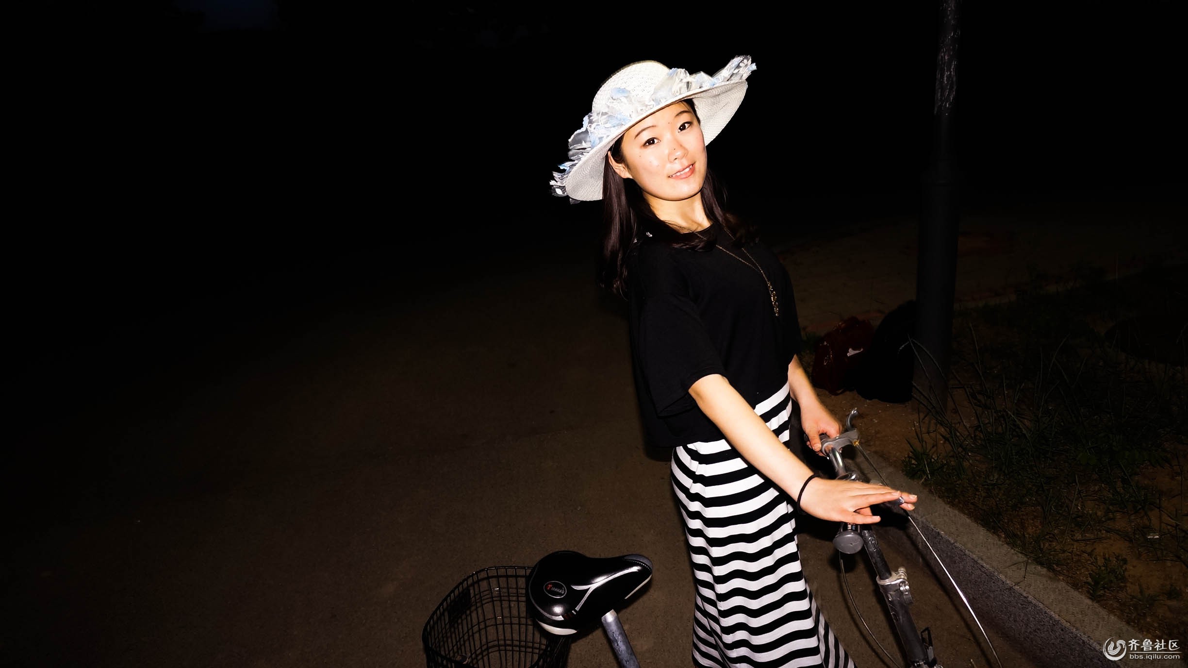 在纯正大一<em>小学妹</em>的时候 总要拍一组霸气野性