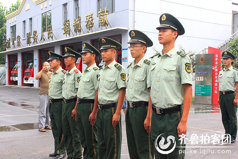 齐鲁拍客庆(八一)走进单县消防大队 - 菏泽拍客