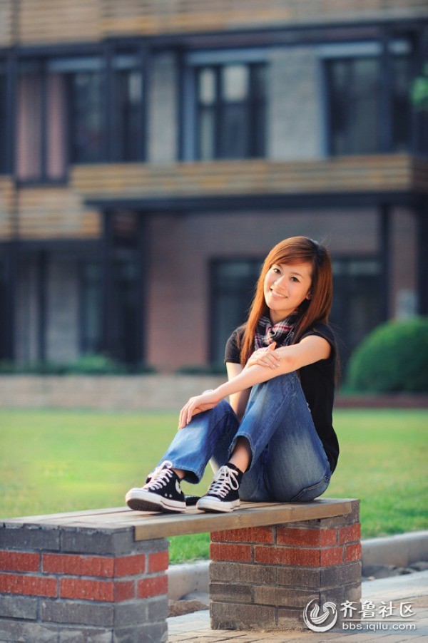 气质小<em>美女</em>的迷人笑靥 - <em>校园美女</em> - 齐鲁社区 -