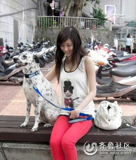 上海音乐学院可爱小<em>靓妹</em>冯晓颖 - <em>校园</em>美女 - 齐