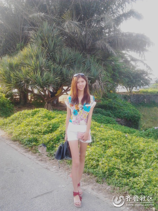 淡妆女孩(口述:目睹男友和我的女上司过夜) - 校