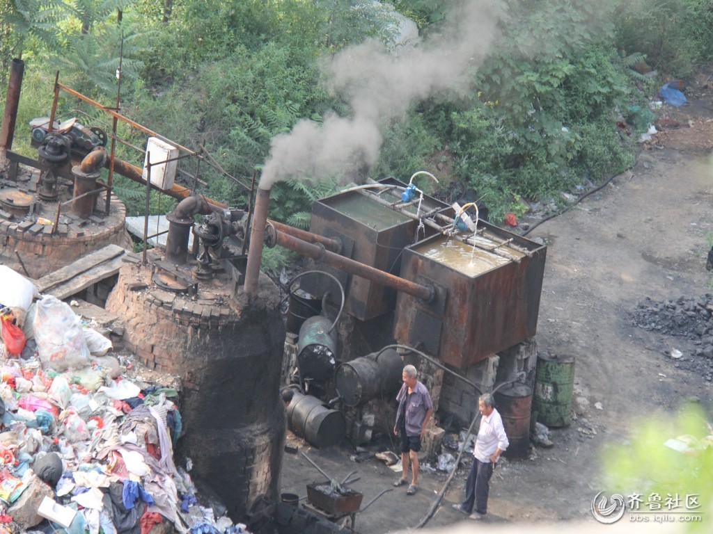 实拍 临沂市人大代表刘华的非法炼油厂 - 临沂