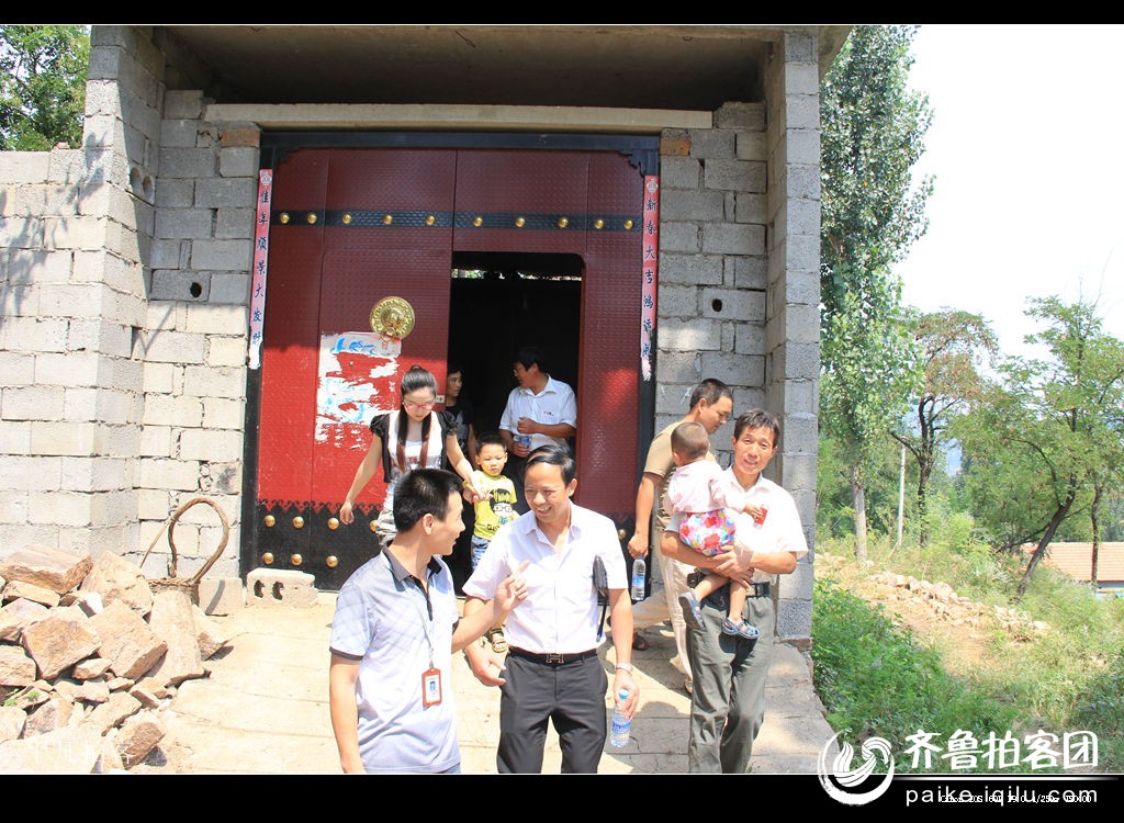 泗水济宁鸿润食品有限公司王总联手泗水拍客救