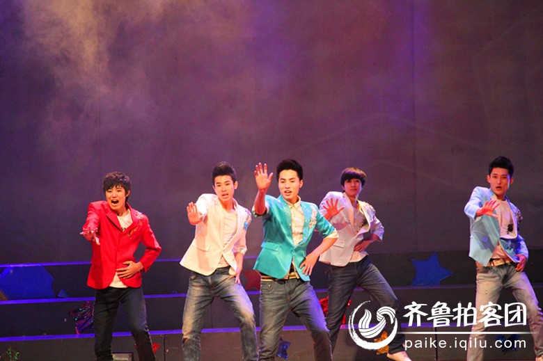 【山东英才学院2013年招生表彰大会!】 - 济南