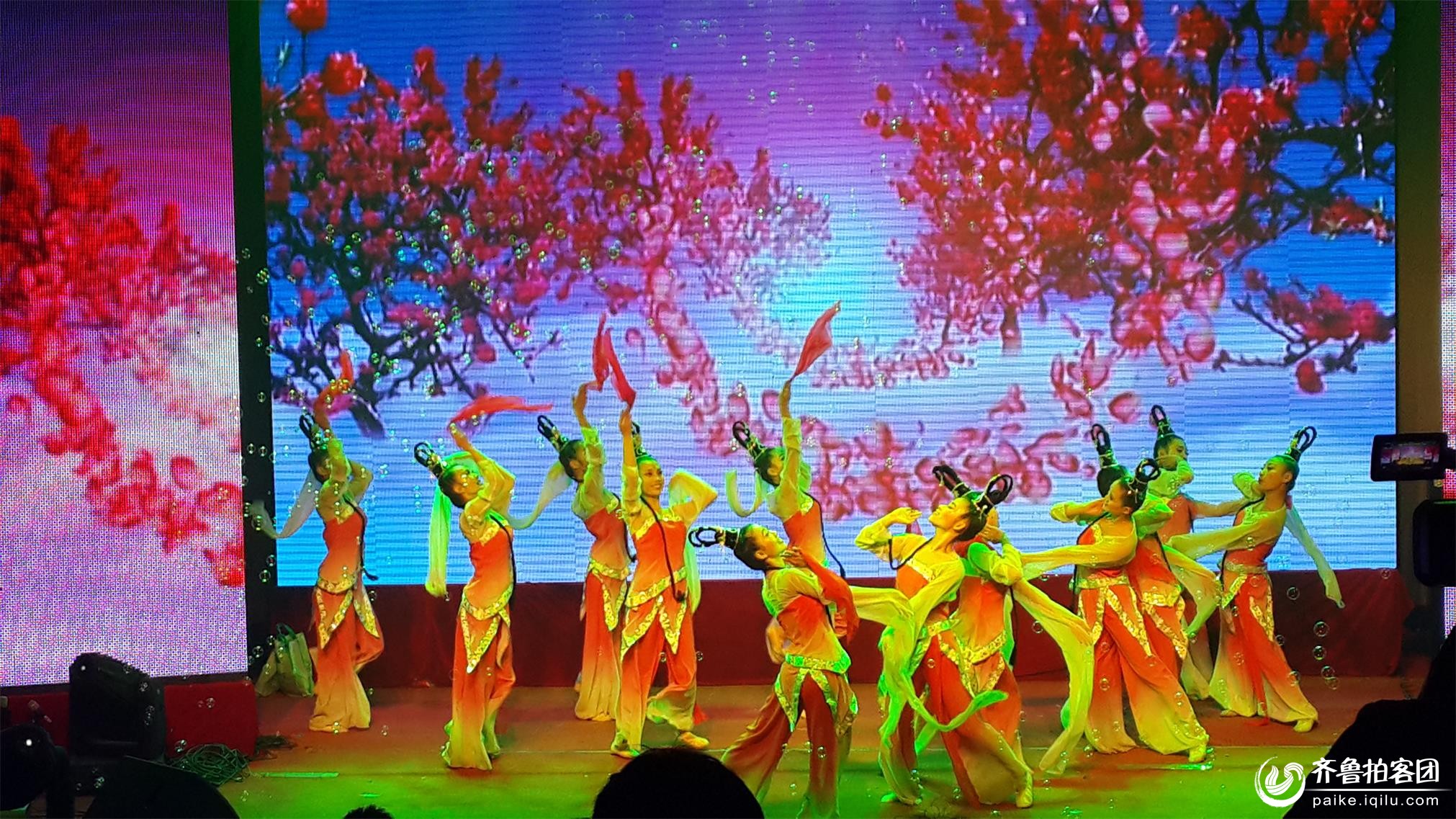 济宁学院2014年音乐系元旦晚会 - 济宁校园拍