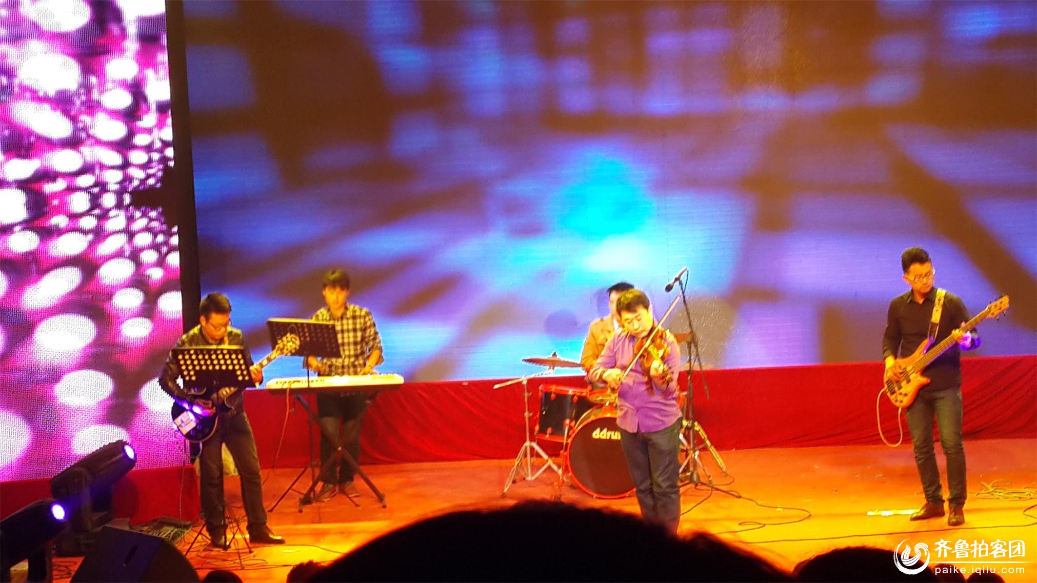 济宁学院2014年音乐系元旦晚会 - 济宁校园拍