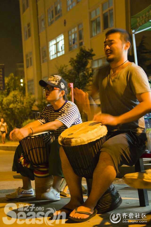 摇角非洲鼓队 跟大家一起打起手鼓唱起歌 - 青