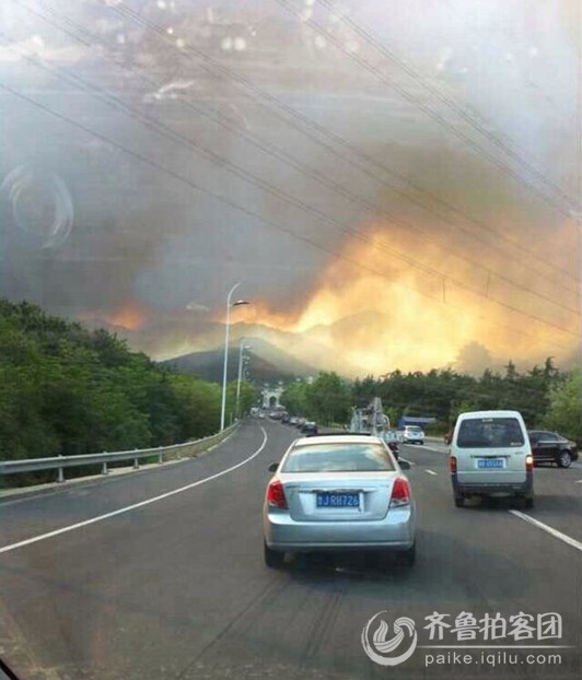 威海仙姑顶,里口山方向大火