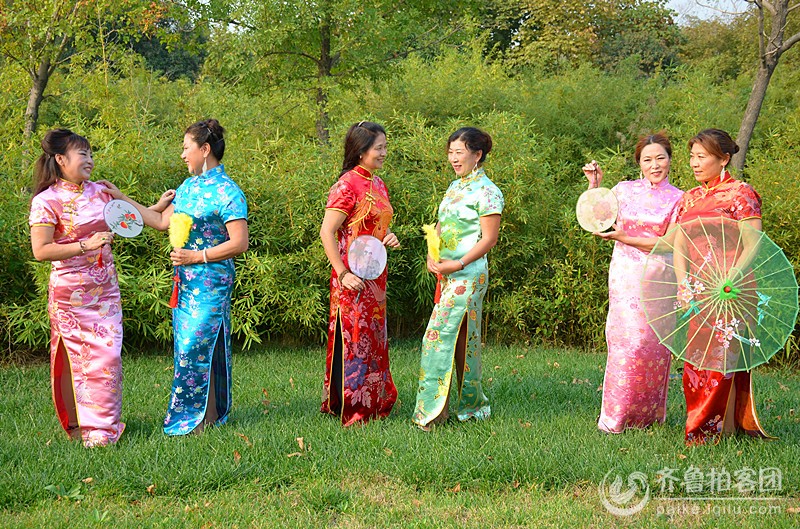 <em>旗袍姐妹</em>相聚淄博植物园 - 淄博拍客 - 齐鲁社区