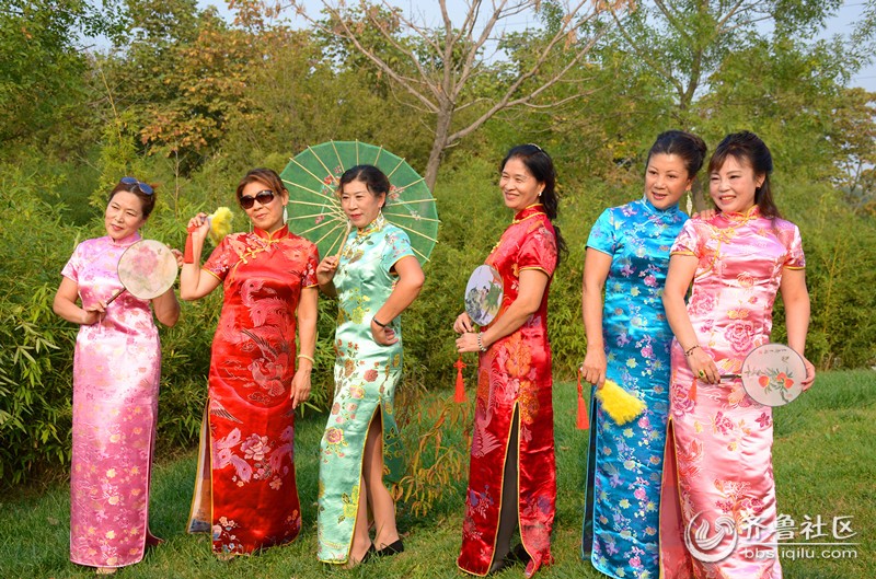 <em>旗袍姐妹</em>相聚在淄博植物园 - 淄博摄影联盟 - 齐