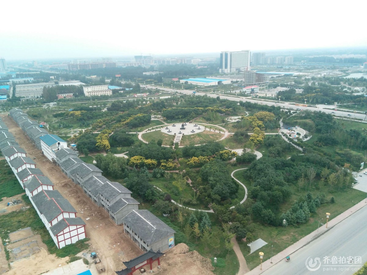 鸟瞰美丽的曹县环岛公园