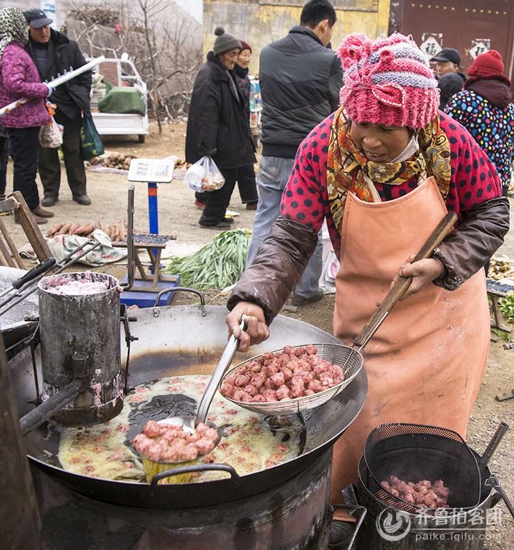 走进周村大集,感受民风民俗 - 枣庄拍客 - 齐鲁社