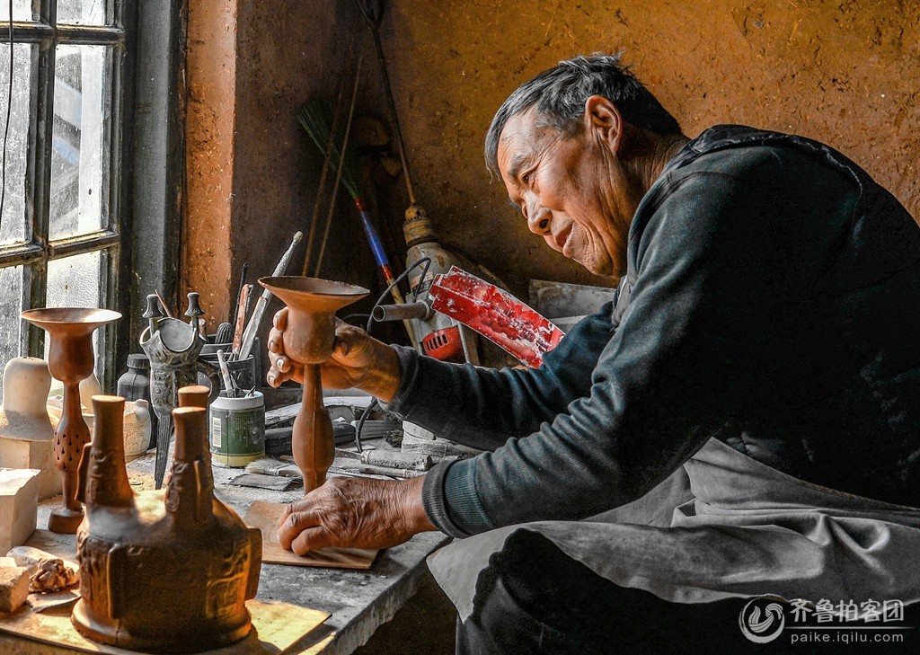 手放开 作词:十方 作曲:方文良 演唱:李圣杰 - 校