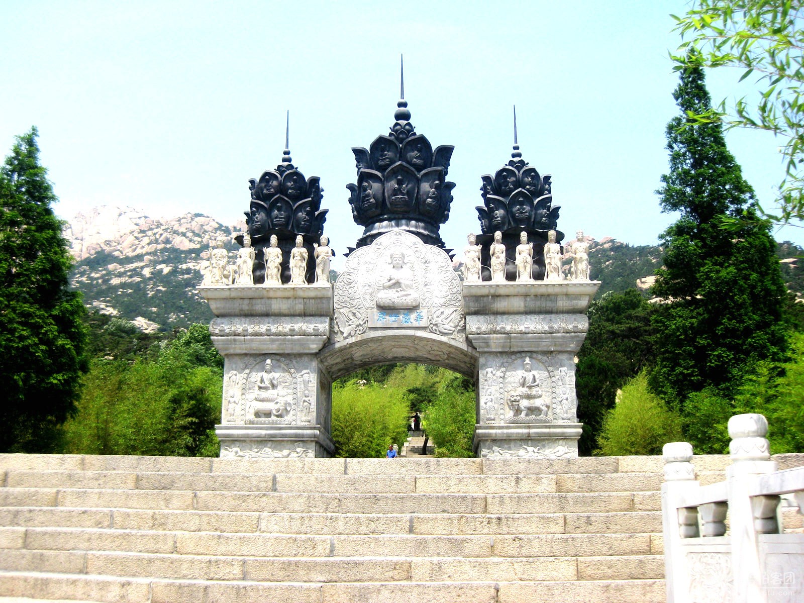 春游崂山华严寺--景点掠影(18幅) 摄影并择文 瞩