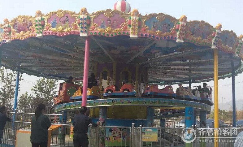 青阳镇广富集团打造的醴泉游乐场生意红火 - 滨