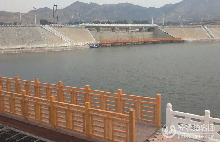 青阳镇广富集团打造的醴泉游乐场生意红火 - 滨