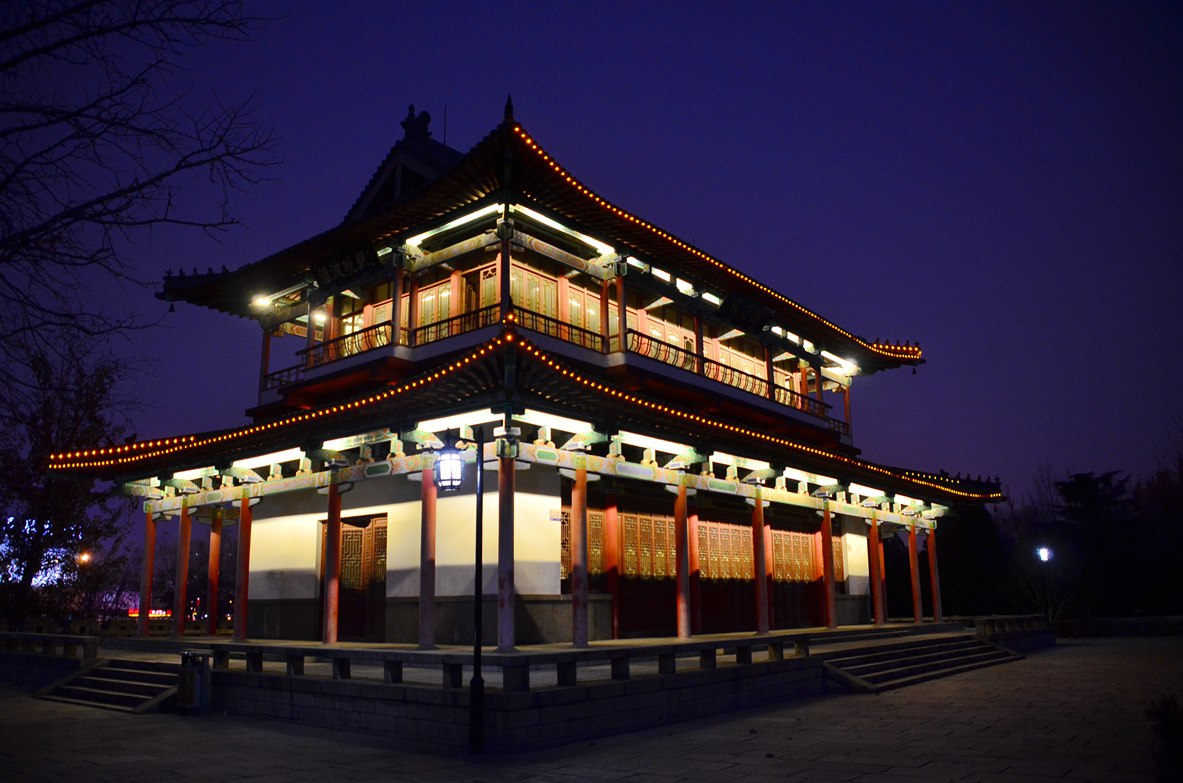 大明湖汇波楼夜景