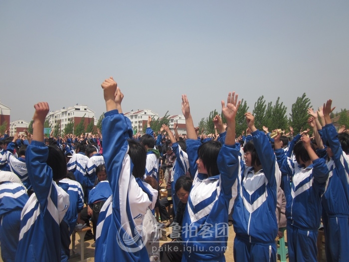 赵宇感恩励志教育全国巡回演讲团走进长清区平