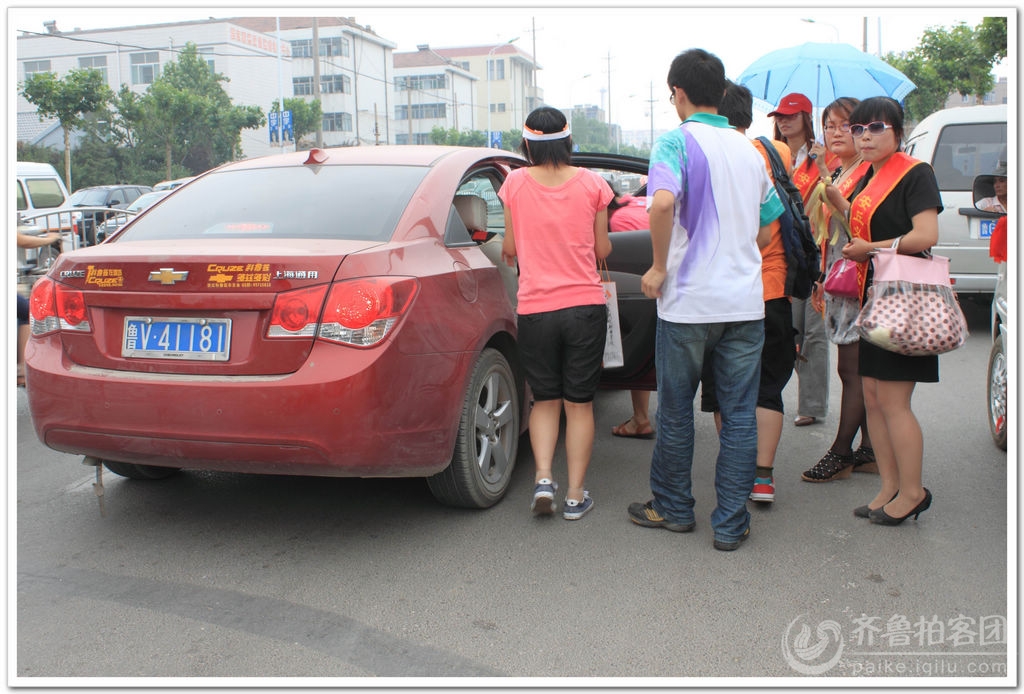 高考三天 安丘义工为高考生加油 - 第4页 - 潍坊