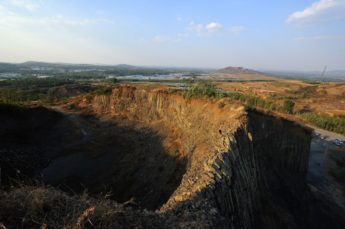 再拍昌乐古火山口