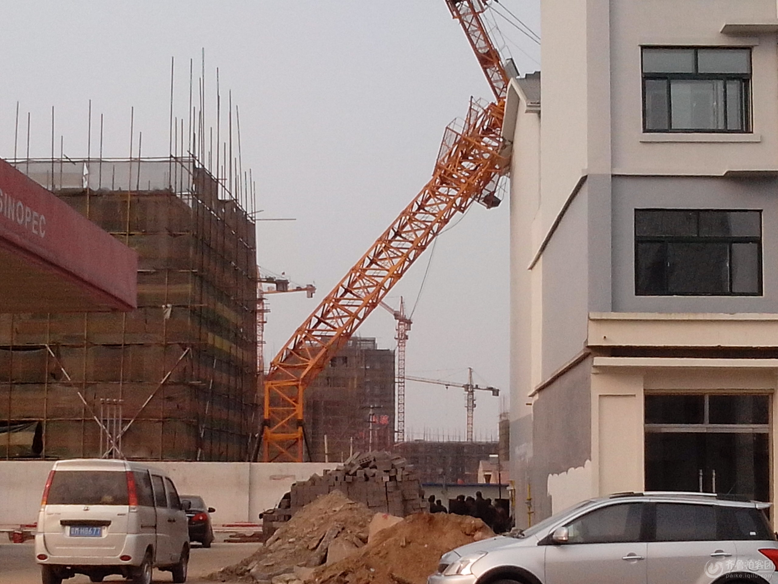 工地塔吊图片