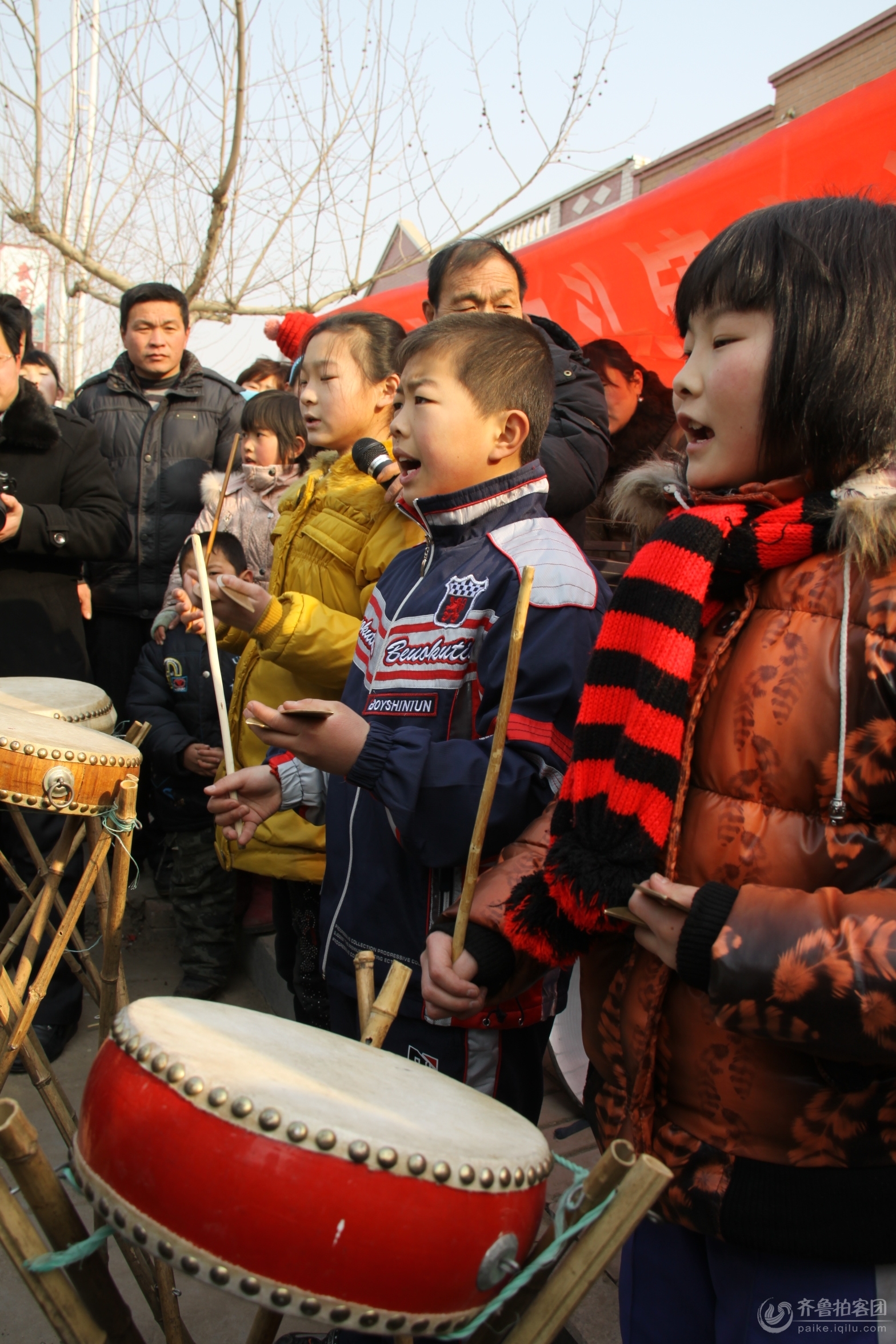 无棣县小泊头小学校学生表演.JPG