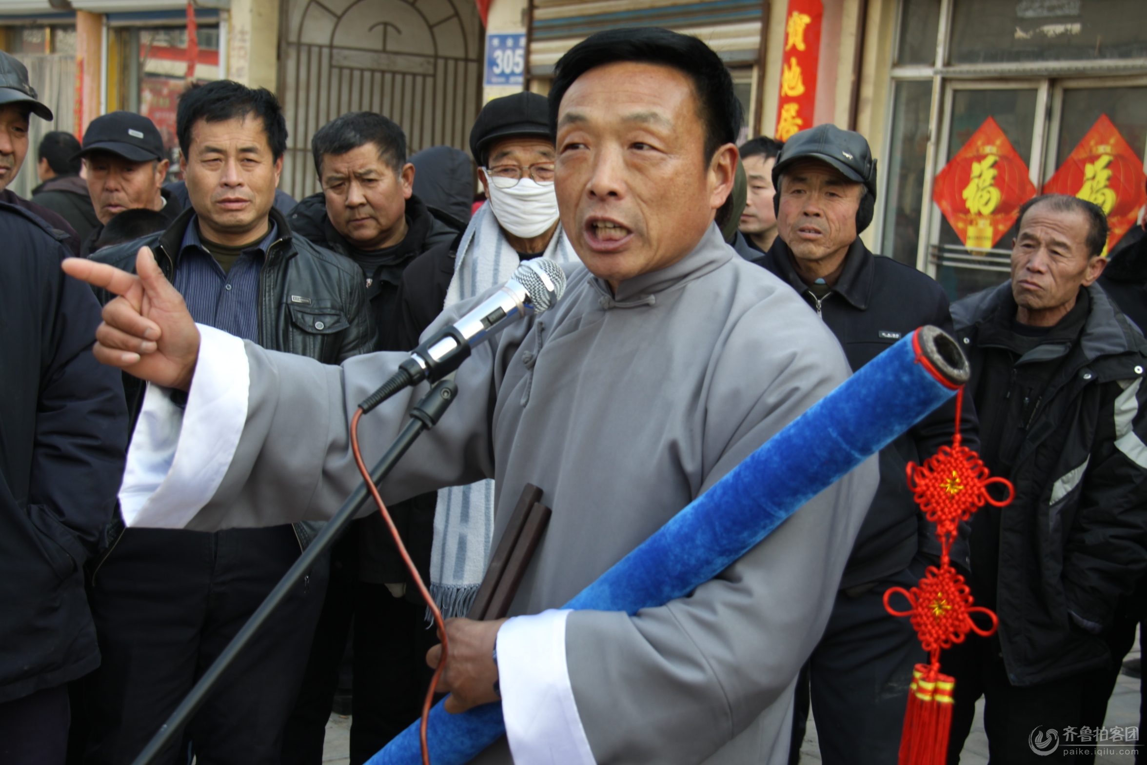 济宁辛明军表演渔鼓.JPG