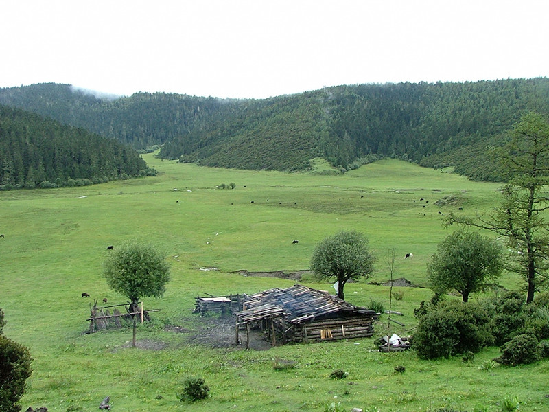 香格里拉--美丽的神话、人间的天堂