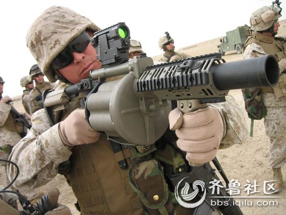 美军单兵装备成本2.6万美元品类众多达百种 -