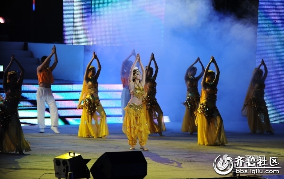 <em>新闻女生组</em>李平 - <em>齐鲁</em>民声 - <em>齐鲁</em>社区 - 山东第