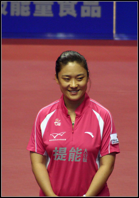 北大方正队的教练员,前国手山东籍的世界乒乓球冠军刘伟.